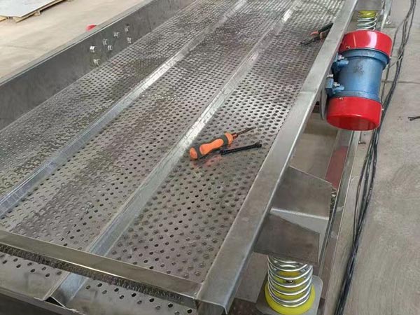 振動(dòng)瀝水流水線(xiàn)